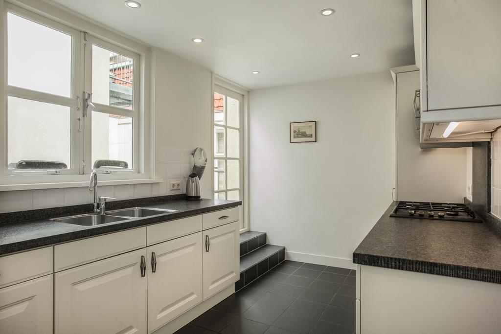 Stayci Serviced Apartments Noordeinde The Hague Exterior photo