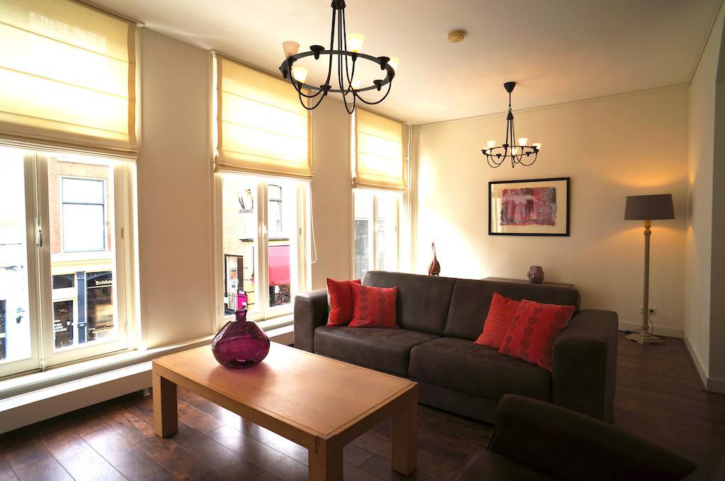 Stayci Serviced Apartments Noordeinde The Hague Room photo