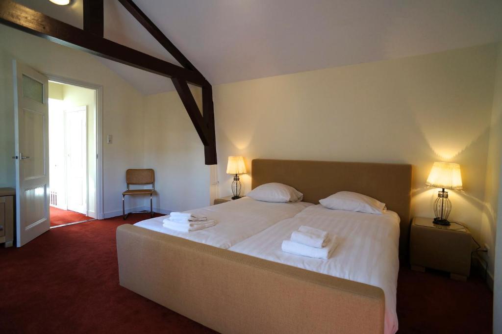 Stayci Serviced Apartments Noordeinde The Hague Room photo