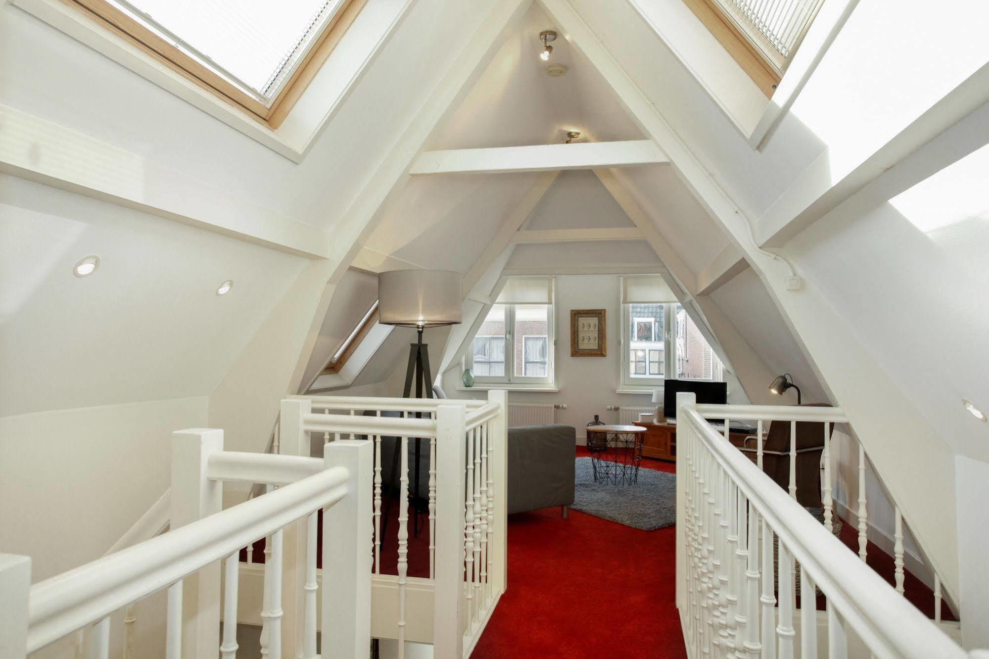 Stayci Serviced Apartments Noordeinde The Hague Exterior photo